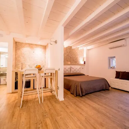 Ortigia Casa Di Lucia Apartment *